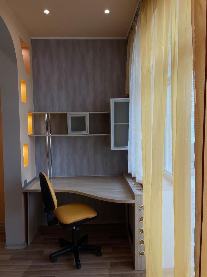 Апартаменти Комфорт, Центр Харків, Метро Наукова Charkiv Exteriör bild