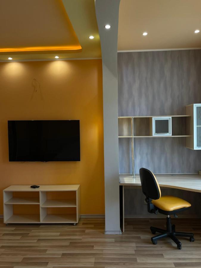 Апартаменти Комфорт, Центр Харків, Метро Наукова Charkiv Exteriör bild